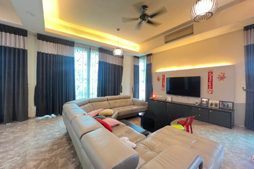 3 storey semi-d for sale in viridian, bandar sungai long, cheras, kajang.