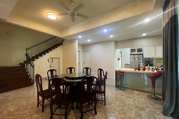 3 storey semi-d for sale in viridian, bandar sungai long, cheras, kajang.