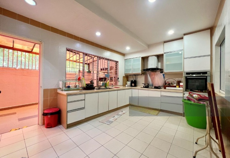 Bandar Mahkota Cheras