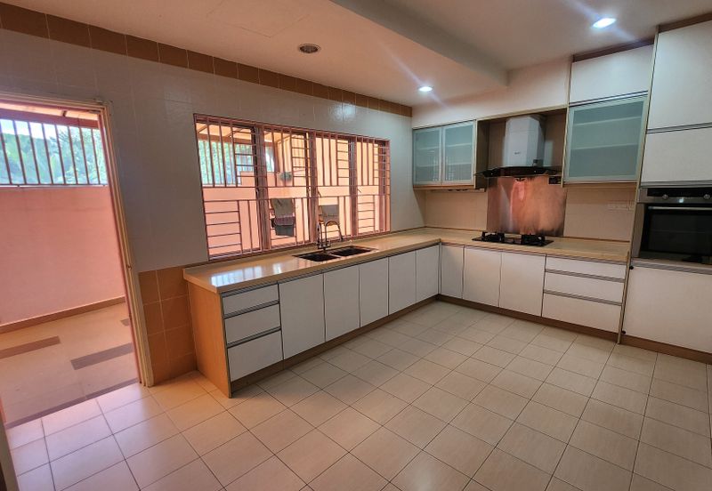 Bandar Mahkota Cheras