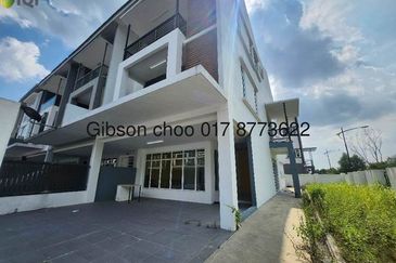 Surian Tropika Homes