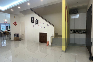 2 storey terrace for sale in taman cheras idaman 2. Renovated and extended.