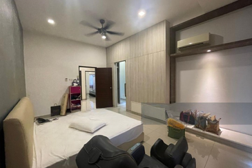 2 storey terrace for sale in taman cheras idaman 2. Renovated and extended.