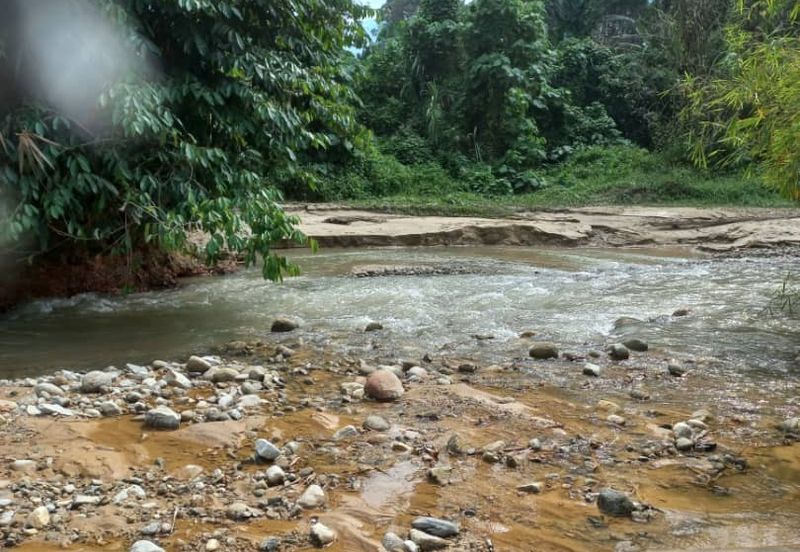 Land For Sale Sg. Lui Hulu Langat  Include River Suitable For Resort/ Healing!!