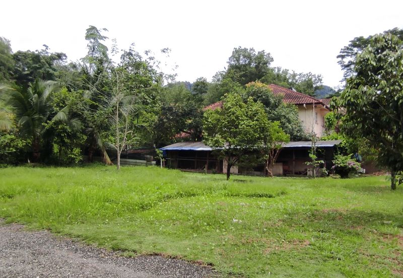 Bungalow Land Freehold in Kemensah, Melawati For Sale