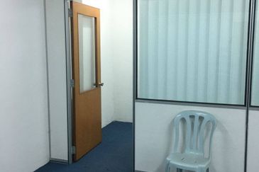 Office Unit for Sale in Paragon Point Shopping Center Ampang