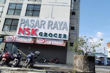 Office Unit for Sale in Paragon Point Shopping Center Ampang