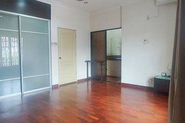 Double Storey U5 in Subang Bestari, Shah Alam