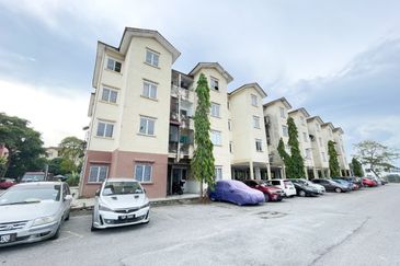 Apartment Taman Langat Murni