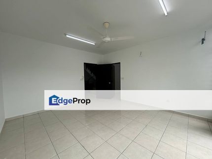 3 Storey Terrace Bangi Anenue 3, Selangor, Kajang