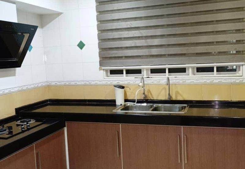 Jalan Puncak Jalil 7