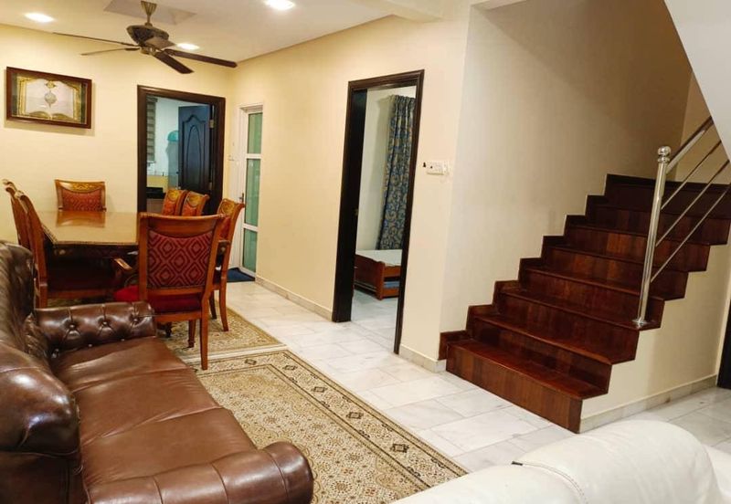 Jalan Puncak Jalil 7