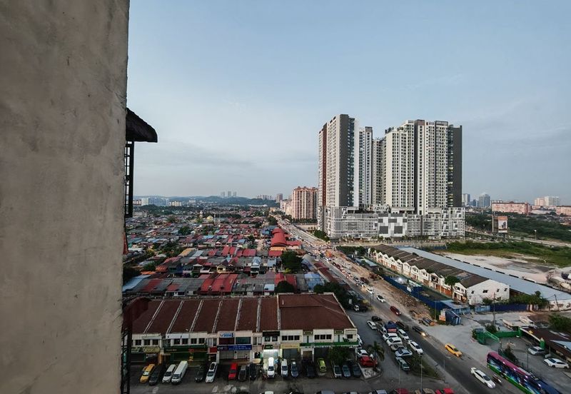 Flat Desa Mentari Blok 5