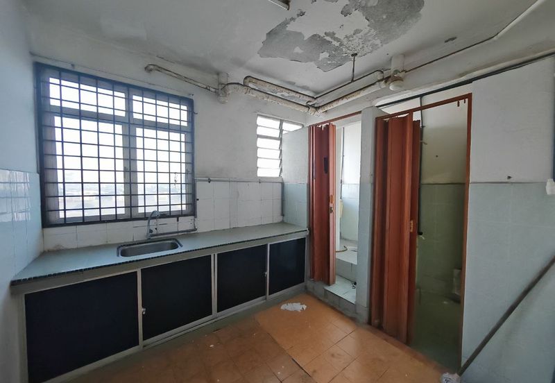 Flat Desa Mentari Blok 5