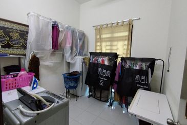 Taman Desa Salak Pekerti