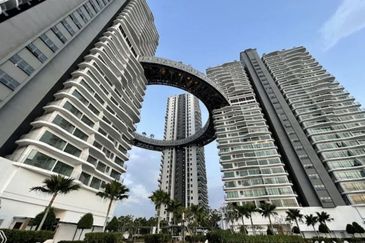 Datum Jelatek Residence