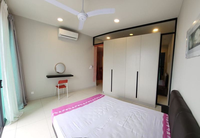 Datum Jelatek Residence