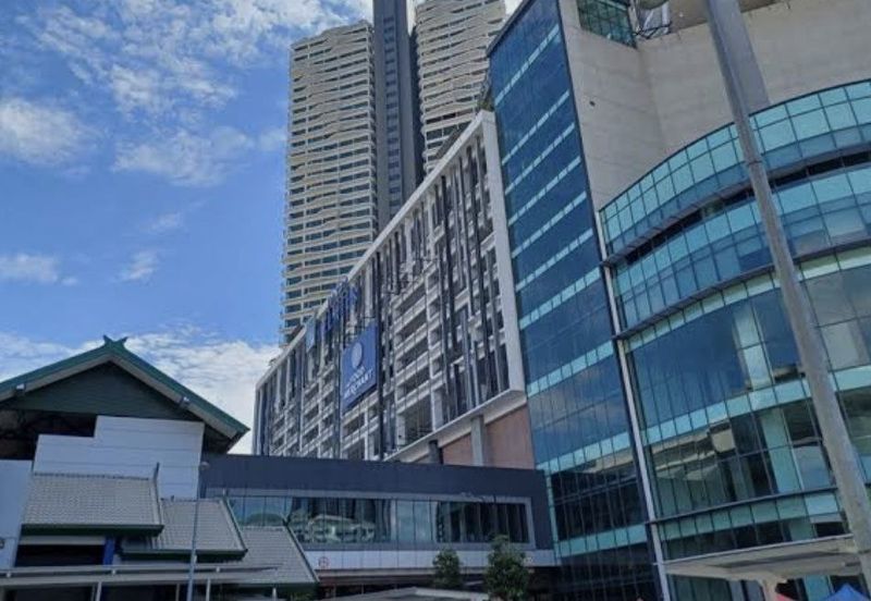 Datum Jelatek Residence