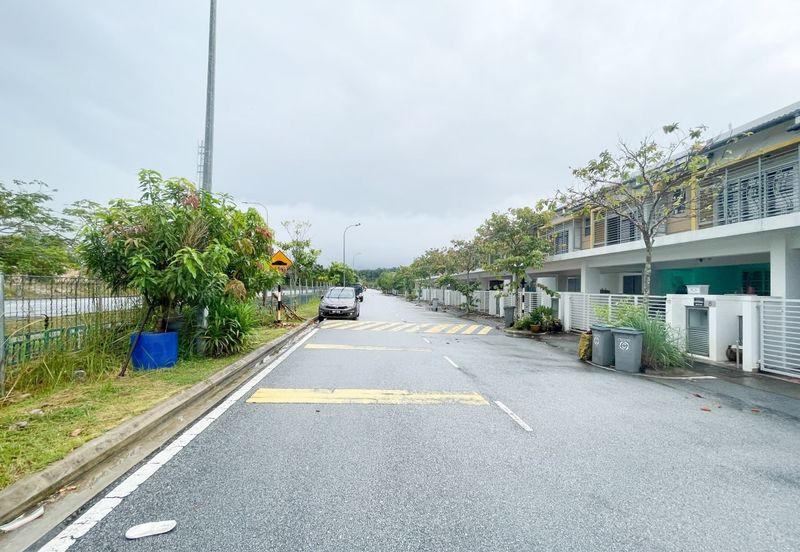 Laman Mawar @ Kota Seriemas