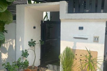 1 Storey Terrace Tmn Alam Perdana, Puncak Alam