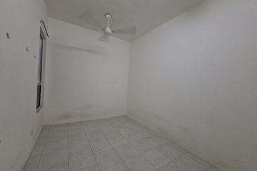 Taman Tasik Semenyih (Lake Residence)