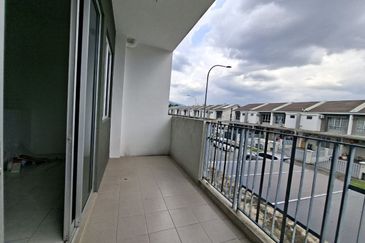 Taman Tasik Semenyih (Lake Residence)