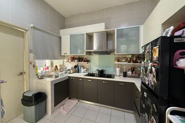 Saron @Bandar Bukit Raja