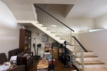 Saron @Bandar Bukit Raja