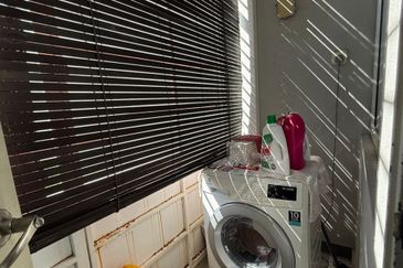 Saron @Bandar Bukit Raja