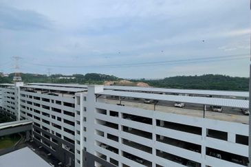 Tangerine Suites @ Sunsuria City