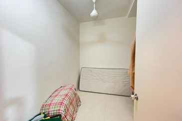 Residensi Bistaria, Ukay Bistari