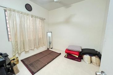 Residensi Bistaria, Ukay Bistari