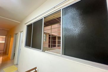 Residensi Bistaria, Ukay Bistari