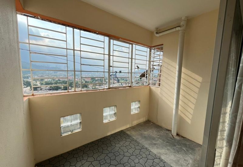 Residensi Bistaria, Ukay Bistari