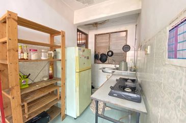 Flat PKNS, Seksyen 7