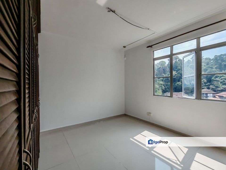 Crystal Tower Apartment, Bukit Indah Ampang, Selangor, Ampang