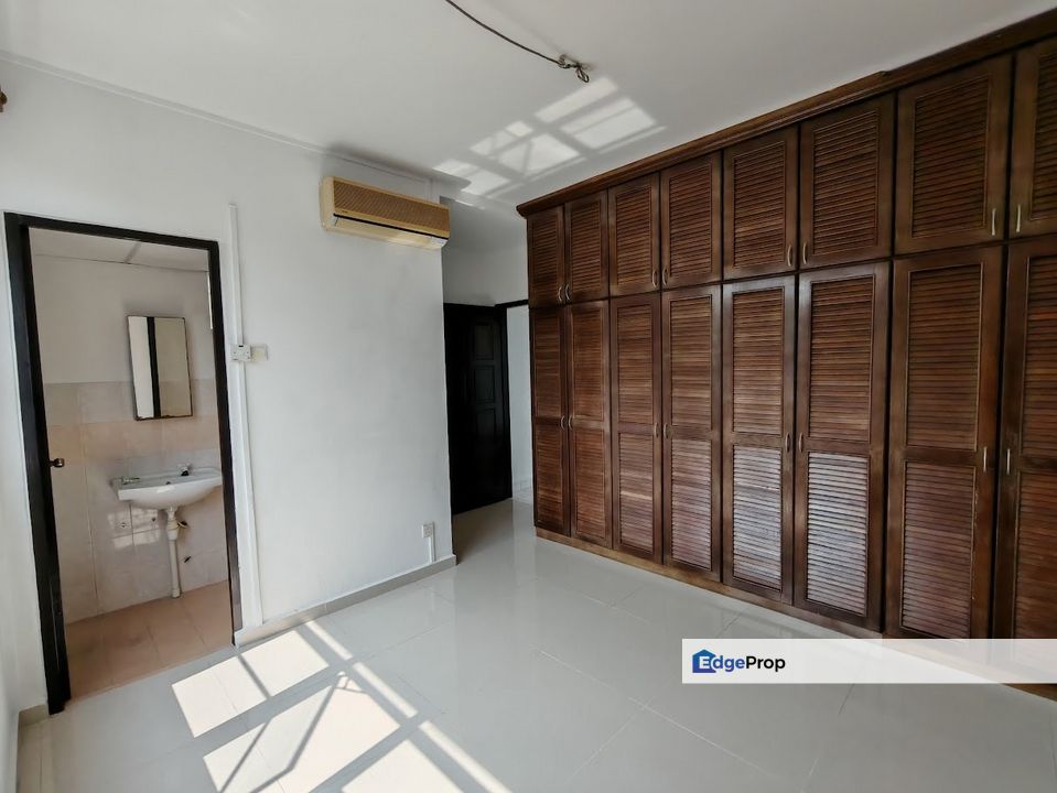 Crystal Tower Apartment, Bukit Indah Ampang, Selangor, Ampang