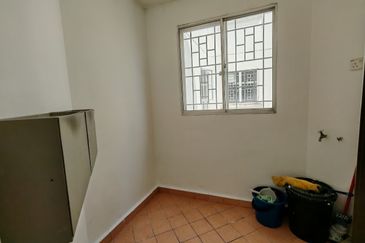 Pangsapuri Kristal (Crystal Tower), Taman Bukit Indah