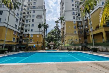 Pangsapuri Kristal (Crystal Tower), Taman Bukit Indah