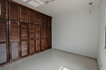 Pangsapuri Kristal (Crystal Tower), Taman Bukit Indah