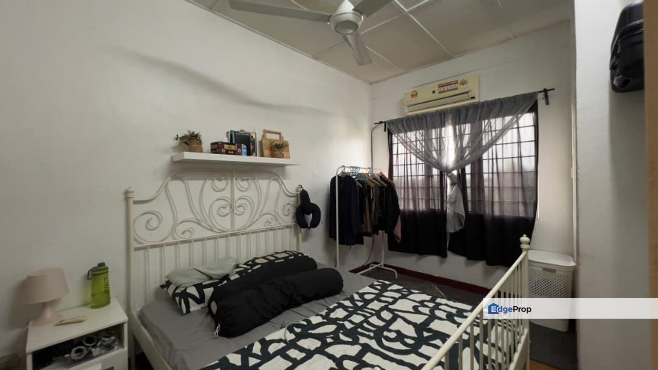 Pangsapuri Lili, Taman Bukit Subang, Shah Alam, Selangor, Shah Alam