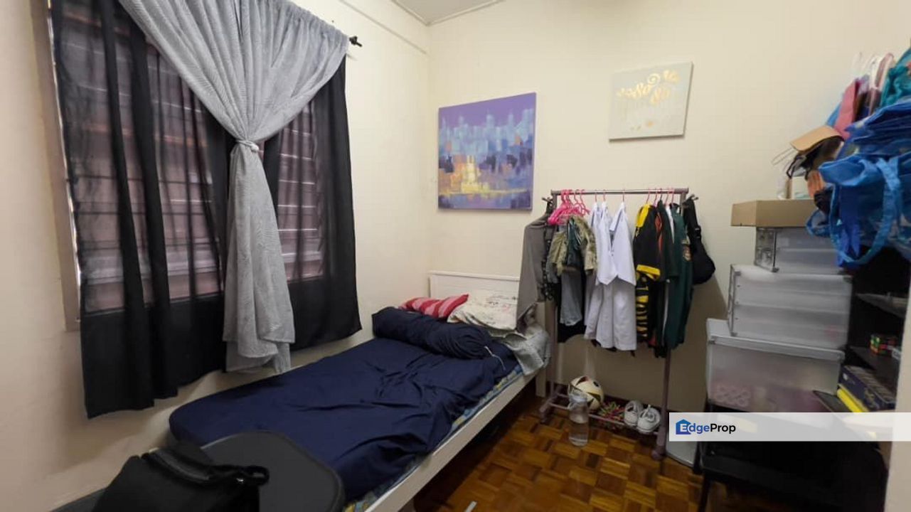 Pangsapuri Lili, Taman Bukit Subang, Shah Alam, Selangor, Shah Alam