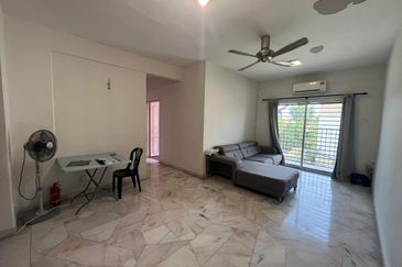 Pangsapuri Lili, Taman Bukit Subang, Seksyen U16