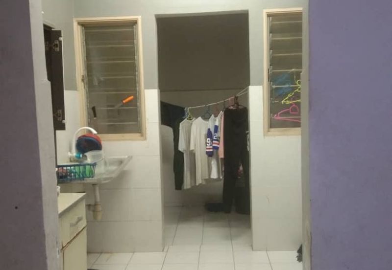 Apartment Teratai, Taman Sutera