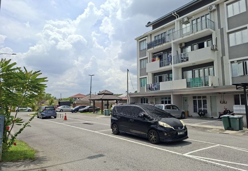 Taman Tasik Semenyih (Lake Residence)