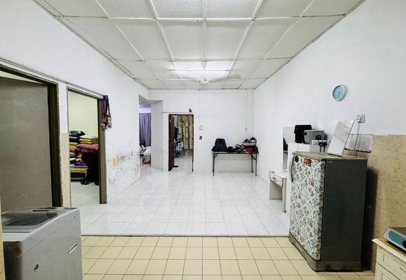 Taman Seroja, Bandar Baru Salak Tinggi