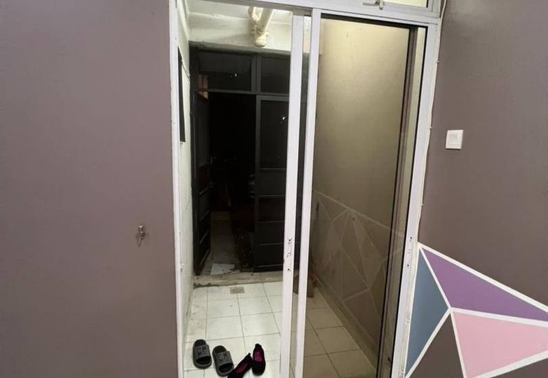 Apartment Teratai, Taman Sutera