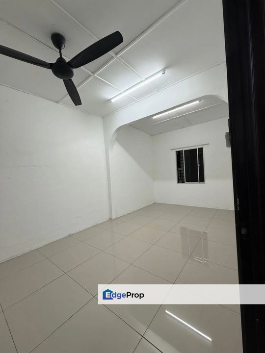 Single Storey Terrace Taman Greenwood, Gombak, Selangor, Gombak