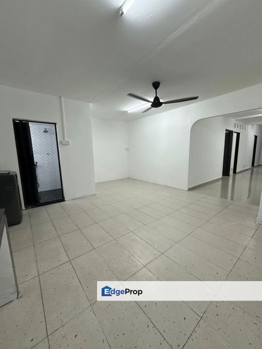 Single Storey Terrace Taman Greenwood, Gombak, Selangor, Gombak