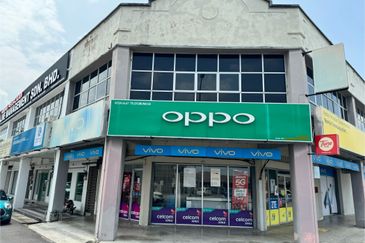 2 Storey Corner Lot Shop Lot TMN INTAN @ SUNGAI PETANI KEDAH